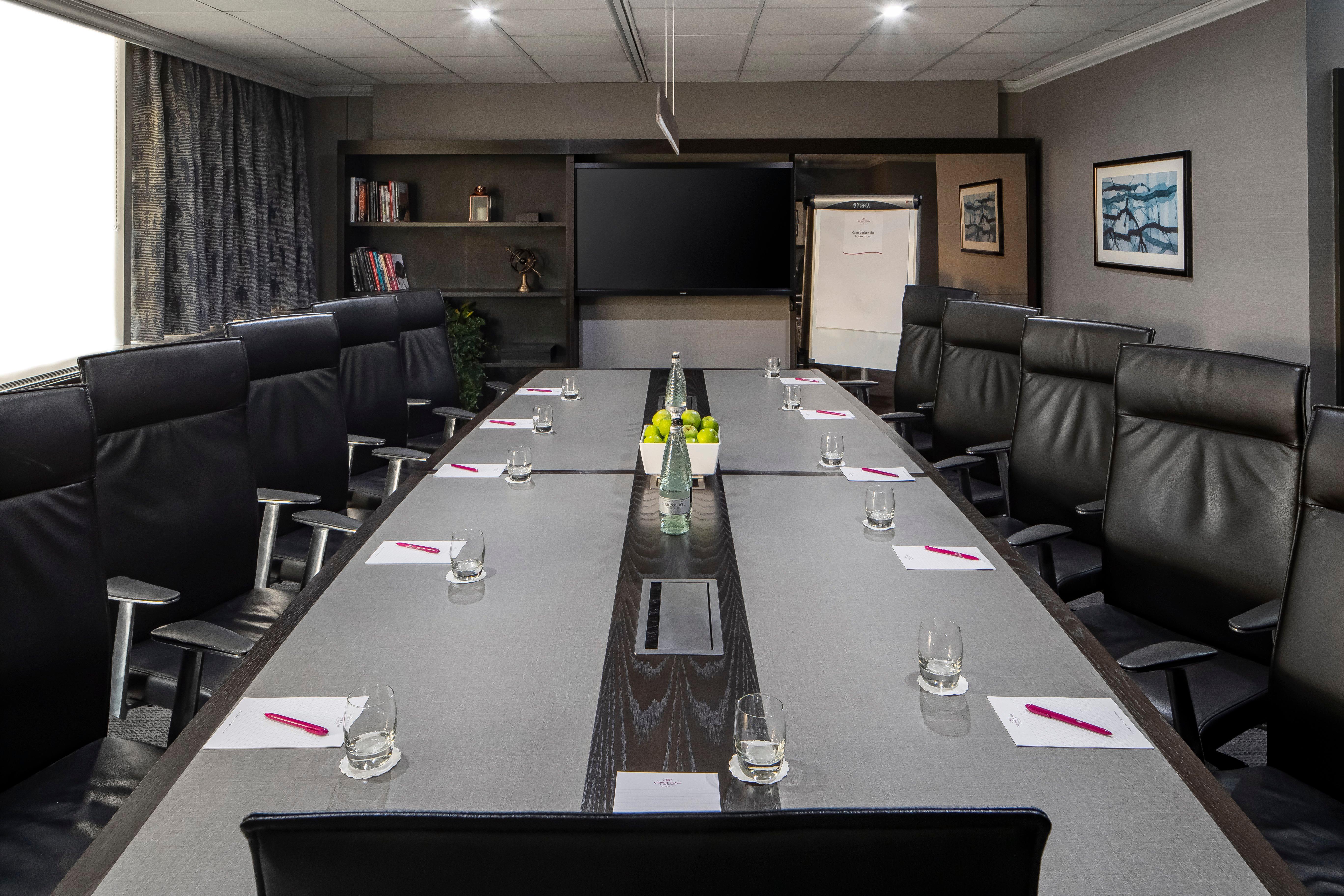Crowne Plaza Harrogate By Ihg Hotel Bagian luar foto