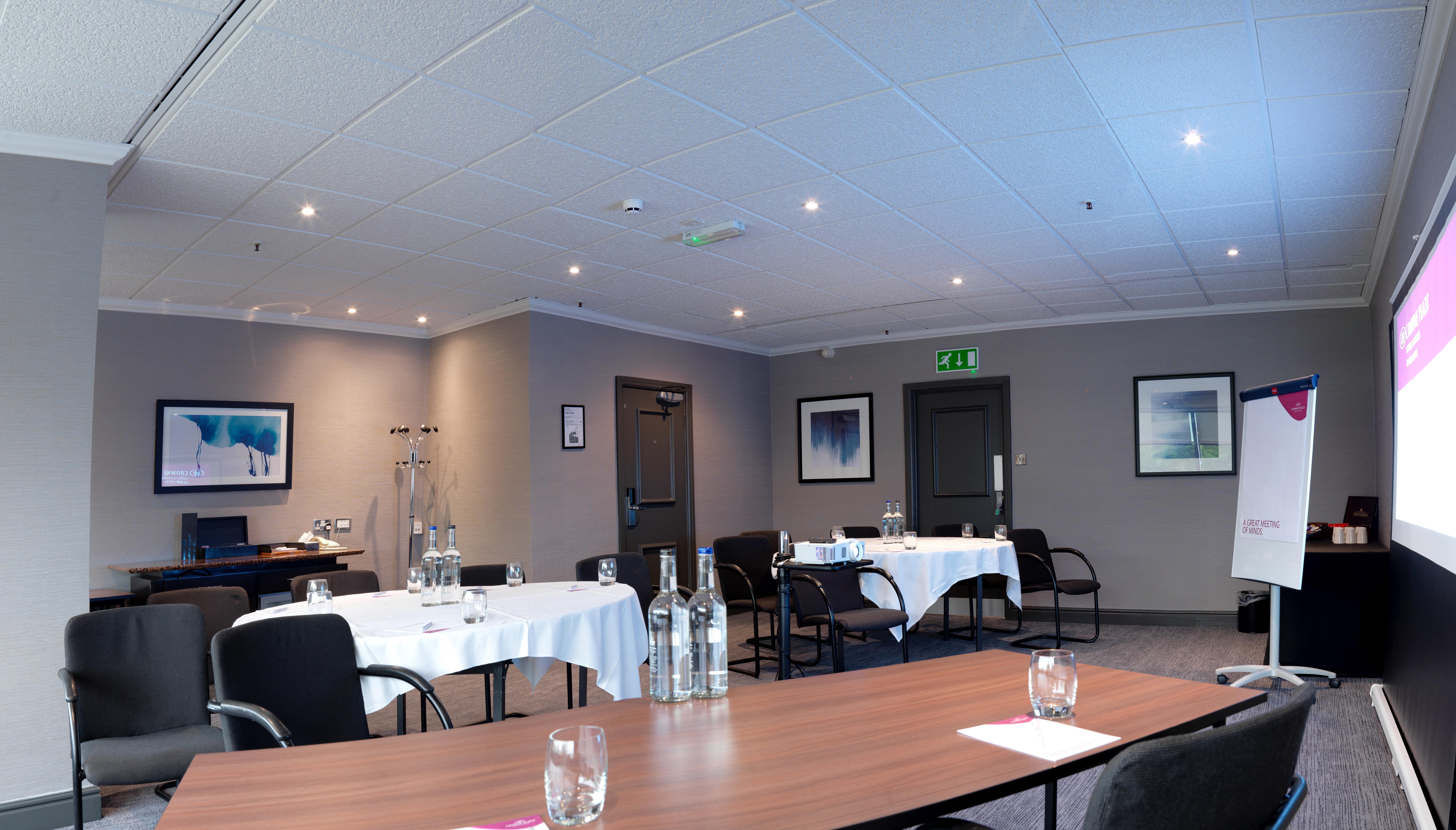 Crowne Plaza Harrogate By Ihg Hotel Bagian luar foto