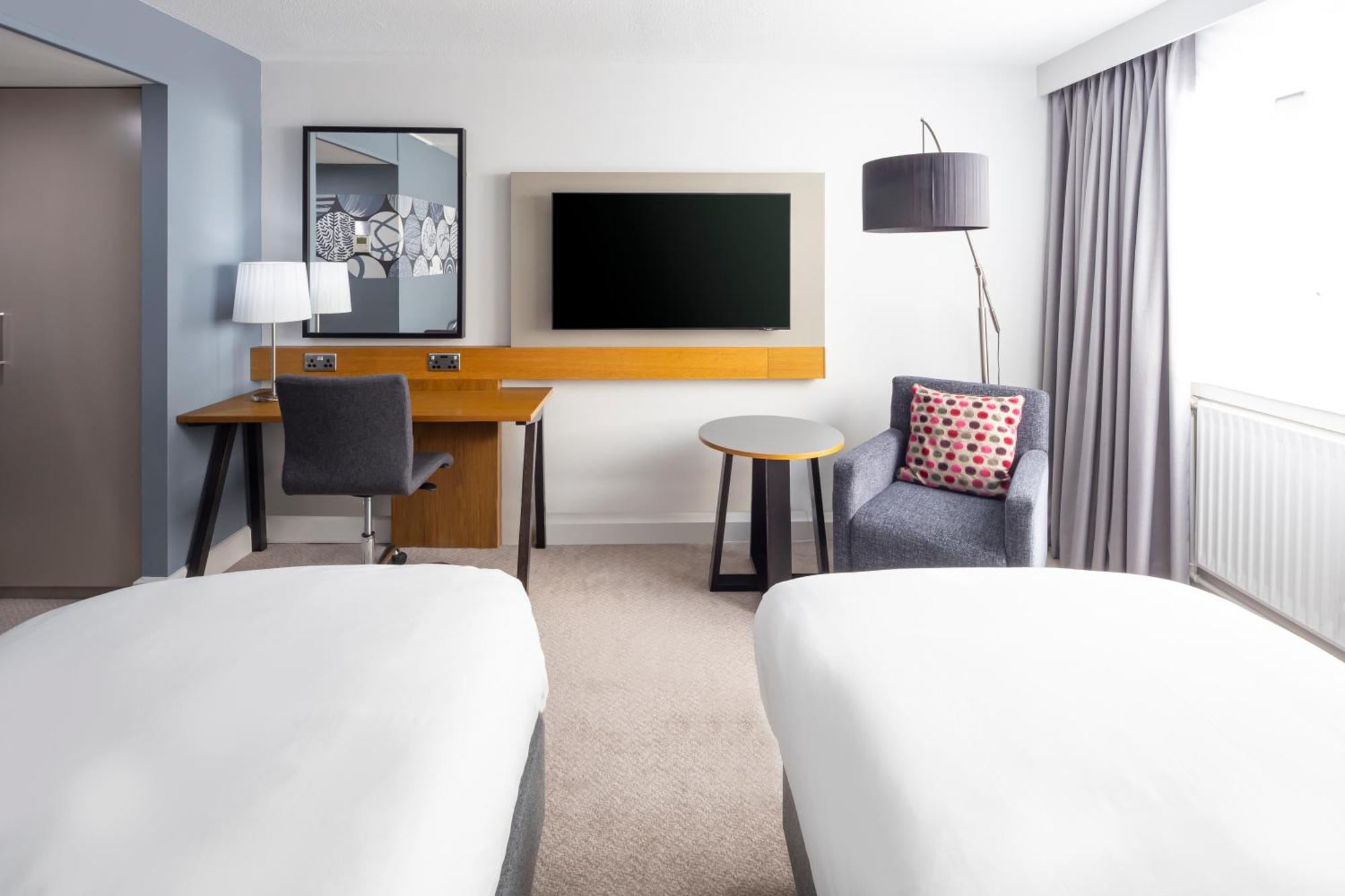 Crowne Plaza Harrogate By Ihg Hotel Bagian luar foto