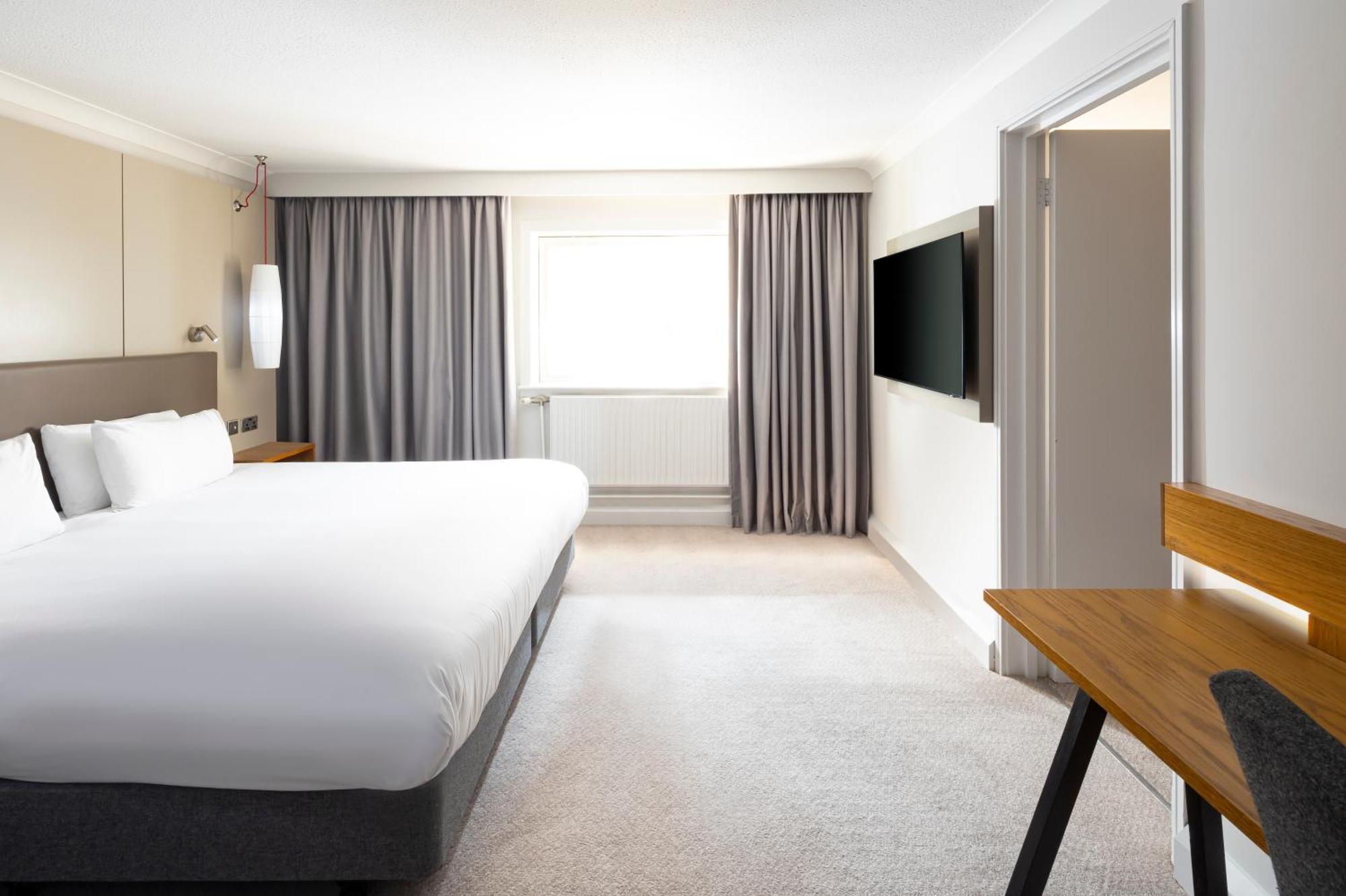 Crowne Plaza Harrogate By Ihg Hotel Bagian luar foto